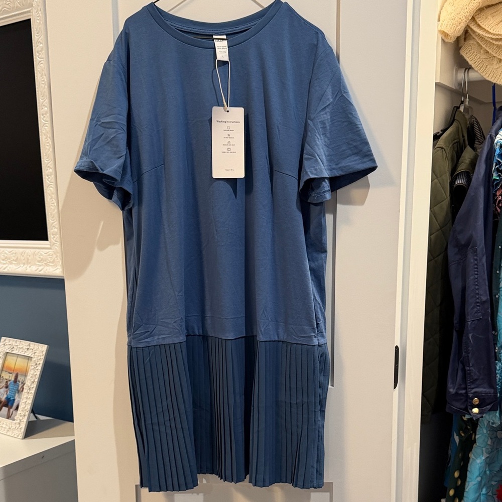 Elegant Blue Pleated Mini Dress
